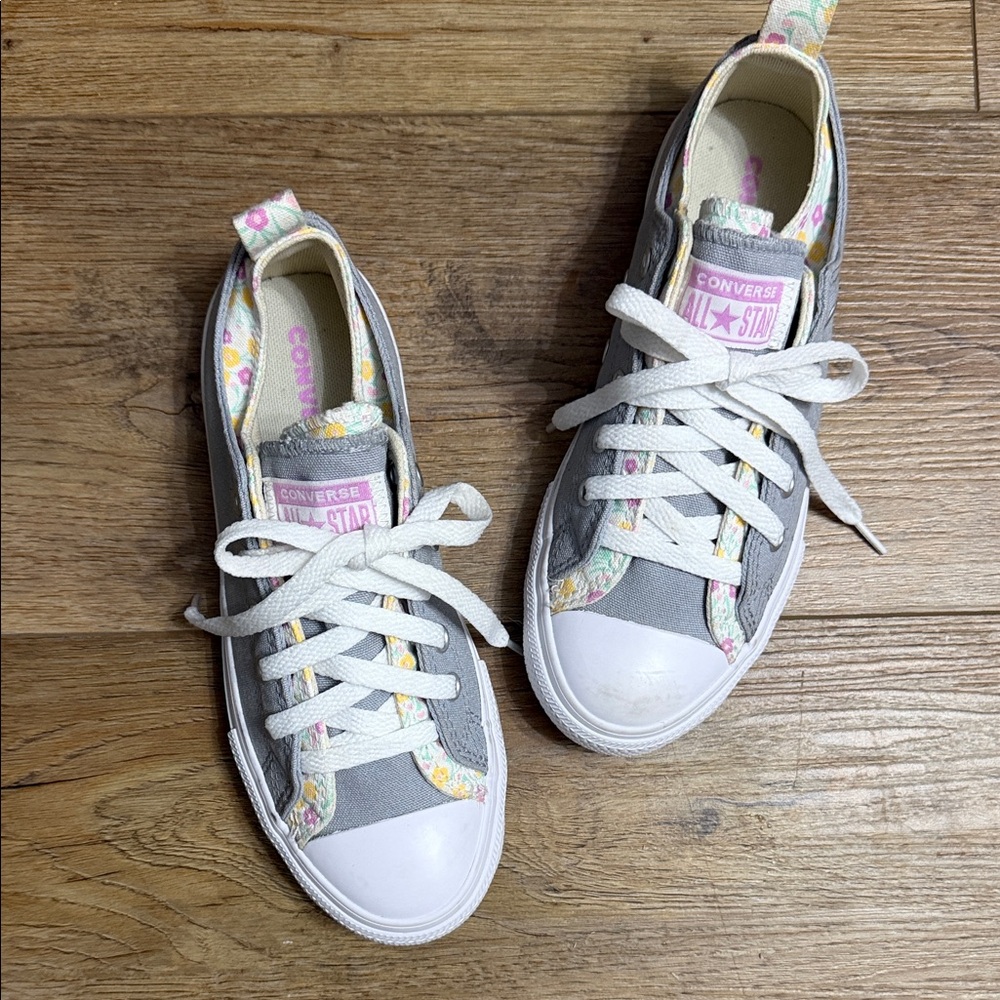 Converse Kids Low Top Sneakers in Gray with Pastel Floral Accents